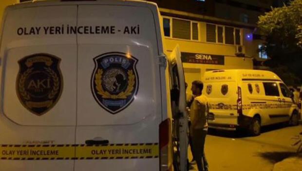 Beyoğlu'nda binanın bahçesindeki patlama polisi harekete geçirdi