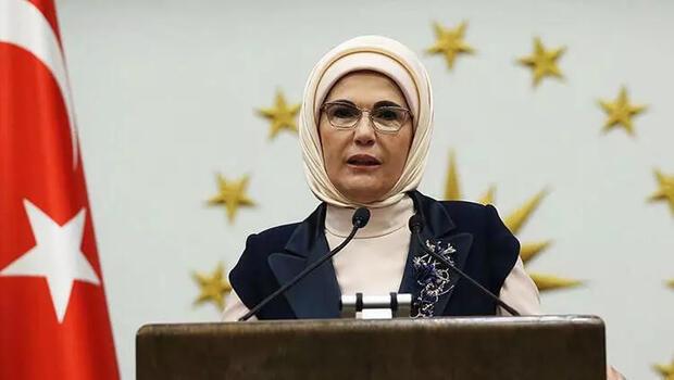 Emine Erdoğan'dan 15 Temmuz paylaşımı