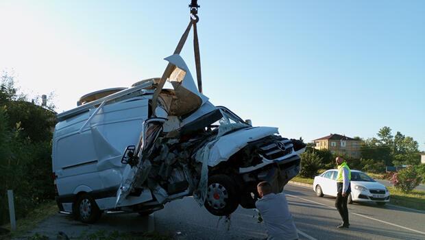 Samsun'da feci kaza! Canlı yayın aracı, beton direğe çarptı: 2 ölü, 1 yaralı