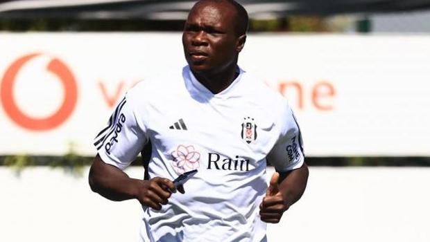 Beşiktaş'ta Aboubakar takımdan ayrı düz koşu yaptı