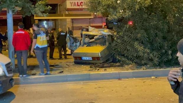 Adana'da feci kaza! Otomobil ağaçlara çarptı: 3 can kaybı, 2 yaralı