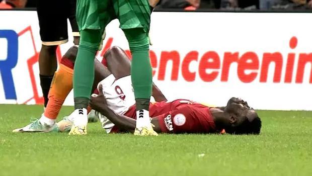 Galatasaray'da Davinson Sanchez'den kötü haber! İşte takımdan ayrı kalacağı süre