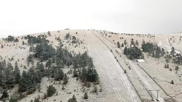 Uludağ ve Kartalkaya’ya ilk kar düştü