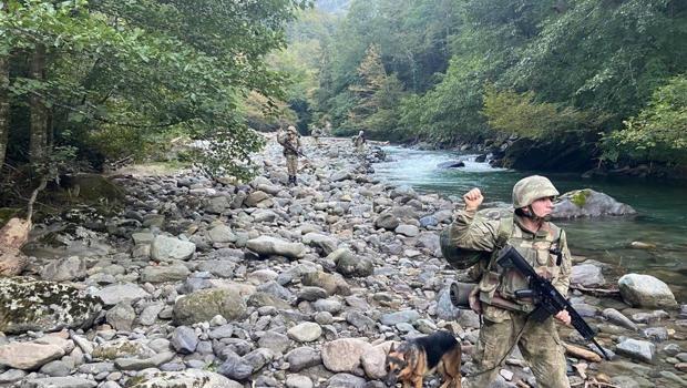 Yunanistan'a kaçmaya çalışan 2'si FETÖ'cü 6 kişi yakalandı