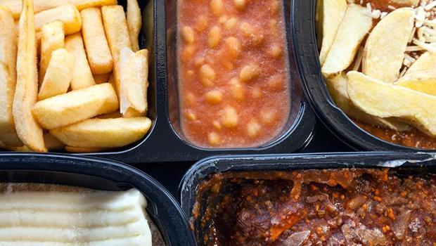 Paketlenmiş yemeklerdeki büyük risk! 'En tehlikelisi de PFAS: Bize hastalık olarak geri dönecek'