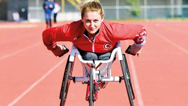 Aile Bakanlığı’ndan 12 kadına ödül... Her biri gurur tablosu