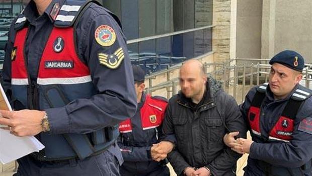 Polislere direnip başörtülü kadına hakaret etmişti... Müdür yardımcısı açığa alındı