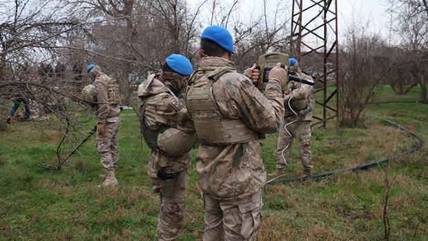 Şanlıurfa'da PKK operasyonu: 4'ü DEM Parti belediye meclis üyesi adayı 17 kişi gözaltında