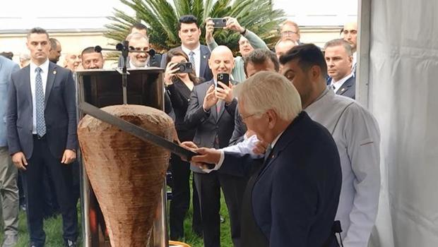 Almanya Cumhurbaşkanı Steinmeier İstanbul'da döner kesti