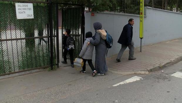 Öğretmenler öldürülen meslektaşları İbrahim Oktugan için grevde... İstanbul'da okullar boş kaldı