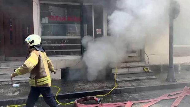 Şişli'de depo yangını: Ekipler müdahale ediyor