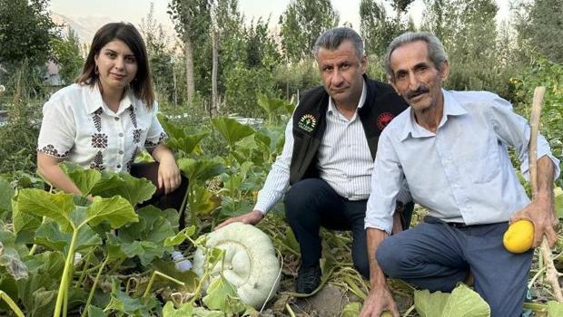 Çiftçi babanın gururu: 10 çocuğundan 4'ü doktor, 3'ü öğretmen, 3'ü mimar ve mühendis oldu