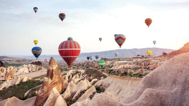 Kapadokya’ya dokunan yanıyor