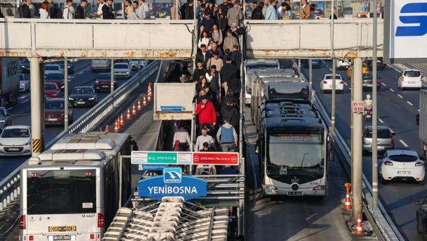 İstanbul'da sabah trafik yoğunluğu