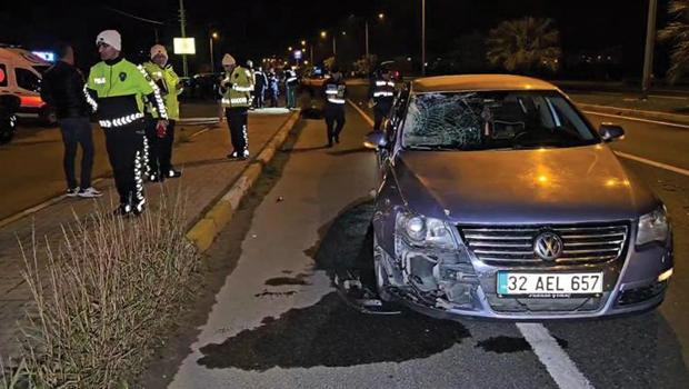 Feci kaza kamerada... Kardeşini korumak isteyen ağabey, otomobilin çarpmasıyla hayatını kaybetti