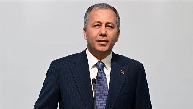 Bakan Yerlikaya, 9 Aralık'tan bu yana ülkesine dönen Suriyeli sayısını açıkladı