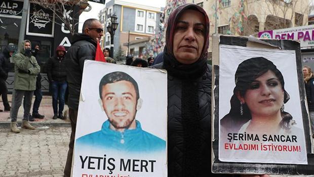 Kızı dağa kaçırılan anneden yardım çığlığı: PKK'dan evlatlarımızı istiyoruz