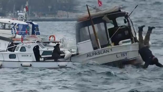 Üsküdar'da yaşandı: Deniz polisi yanından geçince teknesinden düştü; diğer balıkçılar tarafından kurtarıldı