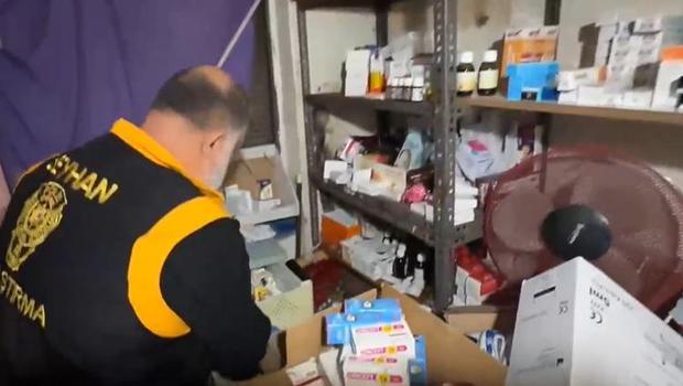 Yapılan baskında bin 314 adet ilaç ele geçirildi! Şaşkına çeviren sözler: Ben dericilik yapıyorum, kim koydu bilmiyorum