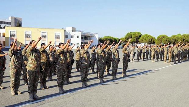 Er bulmakta zorlanan Rumlar kadın asker arıyor