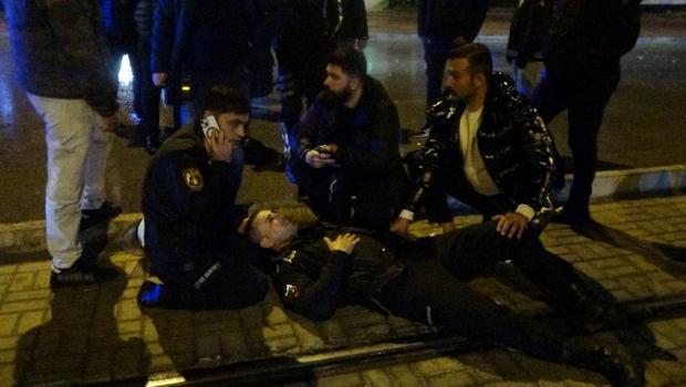 Antalya'da eylemde göğsüne parke taşı isabet eden polis yaralandı