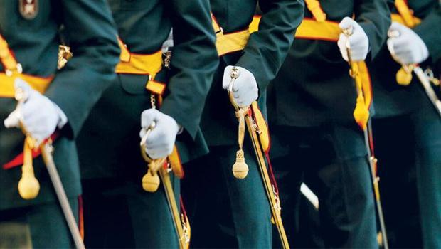 Askeri öğrenciye yatay geçiş yok