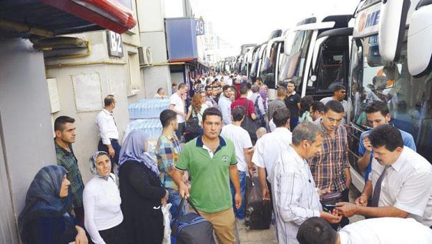 Bayram hareketliliği 27 Mart’ta başlıyor! 3.5 milyon kişinin seyahat etmesi bekleniyor