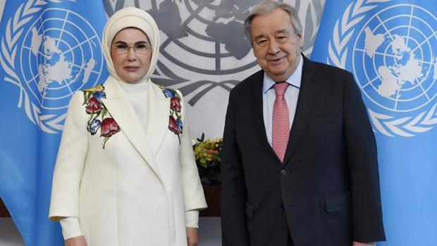 Emine Erdoğan, New York'ta BM Genel Sekreteri Guterres ile görüştü