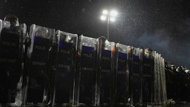 İstanbul'daki izinsiz gösterilerde tutuklanan yedi gazeteci tahliye edildi