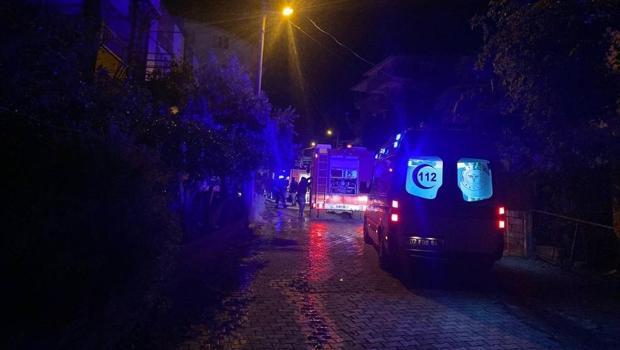 Annesine sinirlendi! Evdeki eşyaları önce kırdı sonra yangın çıkardı