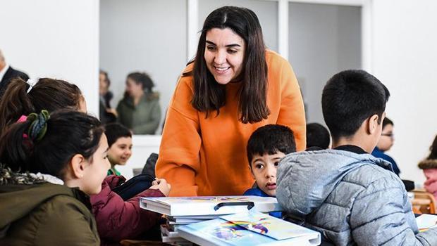 Deprem sonrası İstanbul'daki okullarda 28 Nisan'da ilk ders