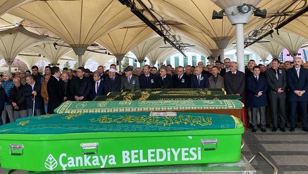 MHP'li Yurdakul'un acı günü: Babasını son yolculuğuna uğurladı