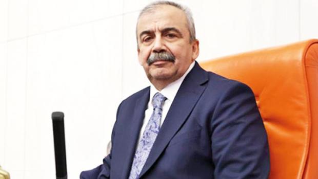 Sırrı Süreyya Önder ameliyata alındı
