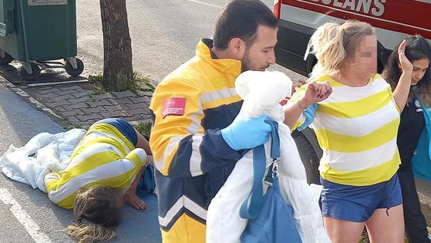 44 yaşındaki kadın otomobilden yol kenarına atıldı