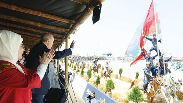 Cumhurbaşkanı Erdoğan'dan Etnospor ziyareti