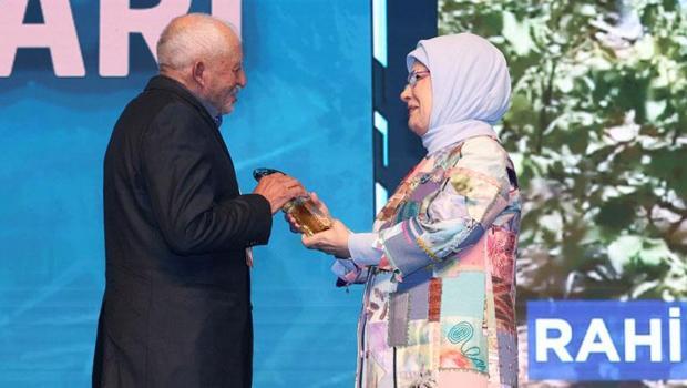 Emine Erdoğan'dan 'Orman Dede' olarak bilinen Rahim Demirbaş için taziye mesajı