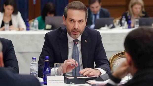 Enerji ve Tabii Kaynaklar Bakanı Bayraktar, Şam'da Emevi Camisi'ni ziyaret etti