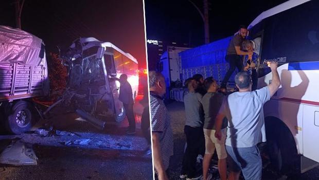 İşçi servisi TIR’a çarptı: 5’i ağır, 20 yaralı