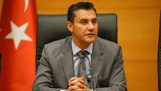 Prof. Dr. İlber Ortaylı, Manisa Büyükşehir Belediye Başkanı Ferdi Zeyrek'i anlattı: Alışılmış belediye reislerinden farklıydı