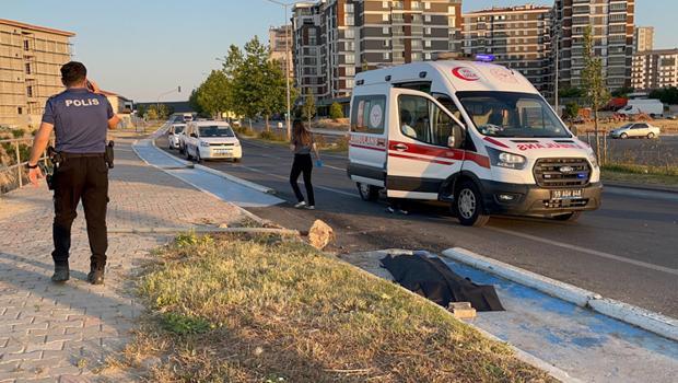 Tekirdağ'da feci kaza! Yön levhasına çarpan 14 yaşındaki Azra hayatını kaybetti