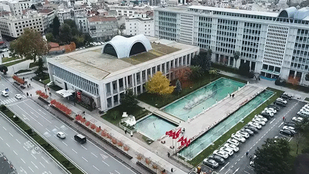 Aziz İhsan Aktaş suç örgütüne yönelik soruşturmada yeni gözaltı: Sırt çantasıyla döviz bürosunda görüntülendi