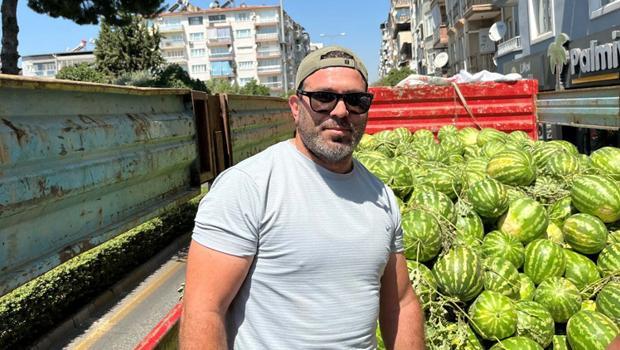 Babasının ölüm yıldönümünde dağıttı! Hem çiftçi hem de vatandaş mutlu oldu