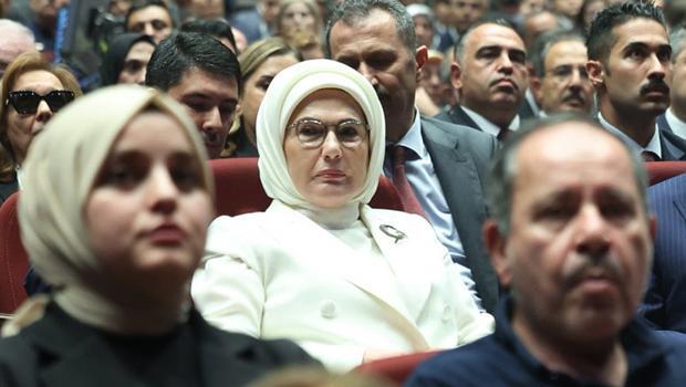 Emine Erdoğan'dan "En Uzun Gece" destanının ilk temsiline ilişkin paylaşım