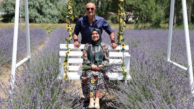 Eşi için köye yerleşti, hayatları değişti! 'İmkanı olan herkes topraklarına dönsün'