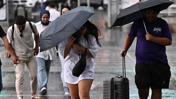 İstanbul için sağanak tahminleri değişti: Daha uzun sürecek! İşte Meteoroloji'nin güncel hava durumu raporu