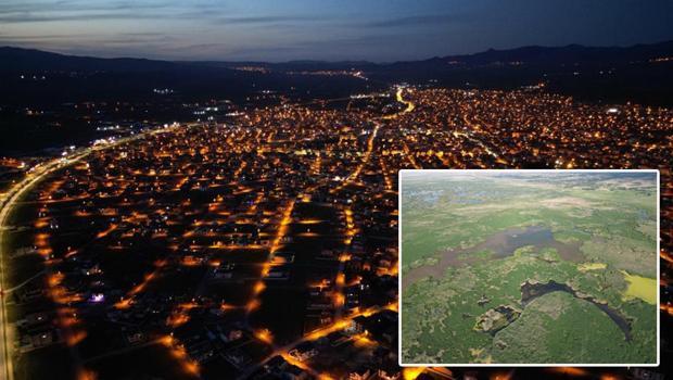 Türkiye'de bir ilçenin zemini çöktü! Uyarı geldi: Bölgeyi tetiklemeye devam ediyor