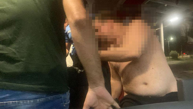 Otobüste panik! Turisti alkollü sandılar, gerçek başka çıktı