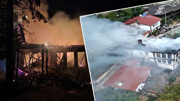 Bolu'da Osmanlı'dan kalma tarihi konak alevlere teslim oldu