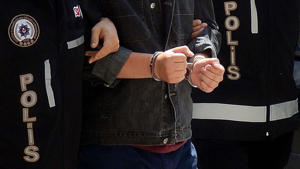 CHP İstanbul İl Başkanlığı önünde yaşananlara ilişkin 14 şüpheli yakalandı