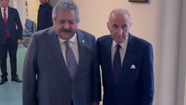 Hikmet Çetin, TBMM'de Feti Yıldız ile bir araya geldi